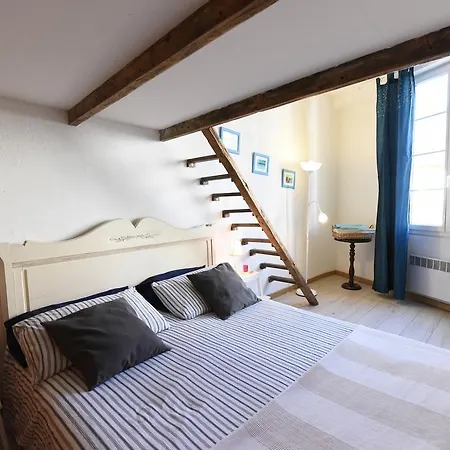 Great Flat In The Old Town Up To 4 * Nizza