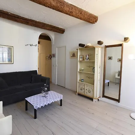 Apartment Great Flat In The Old Town Up To 4